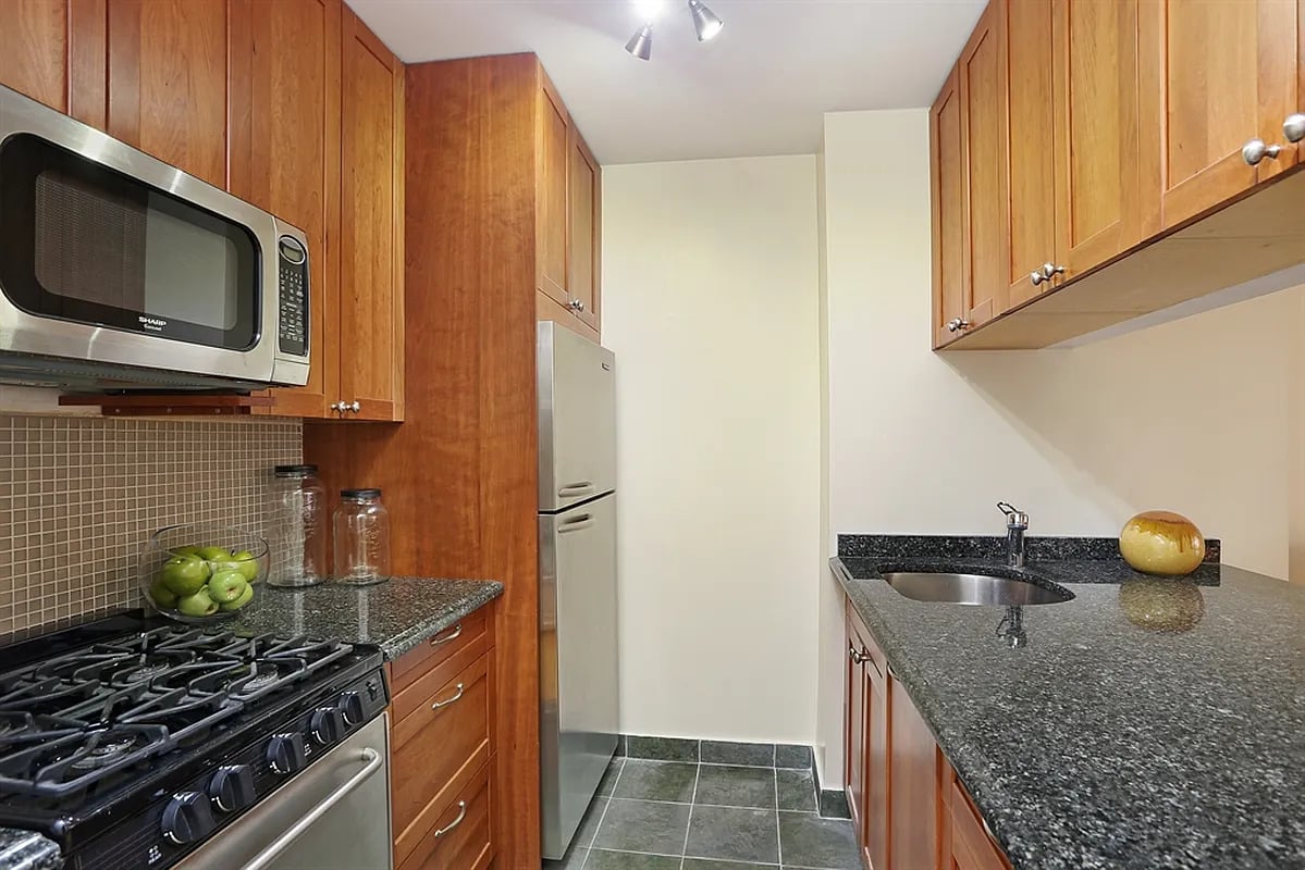 250 West 90th Street #4G