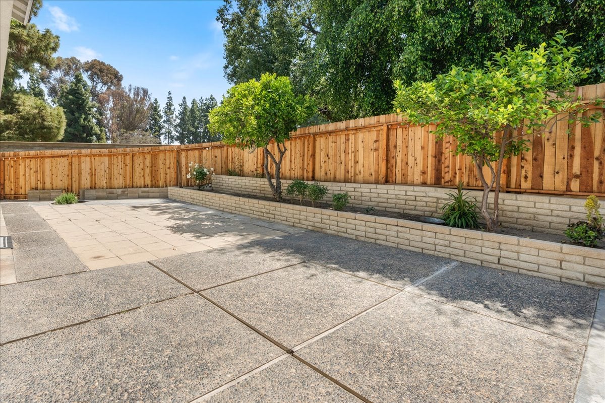 14102 Saarinen Court