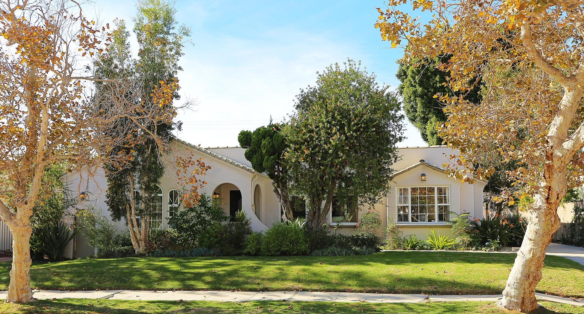 911 S Ridgeley Dr