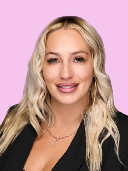 Hannah Allen Pompano Beach, FL Real Estate Agent Headshot