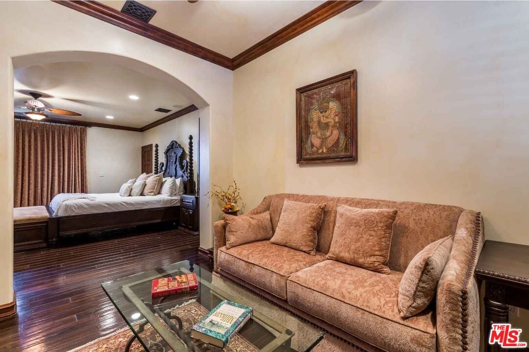 Celestia Crest, Venus Dr, 90046