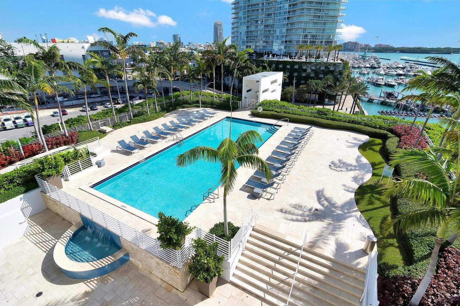 520 WEST AVE #1603