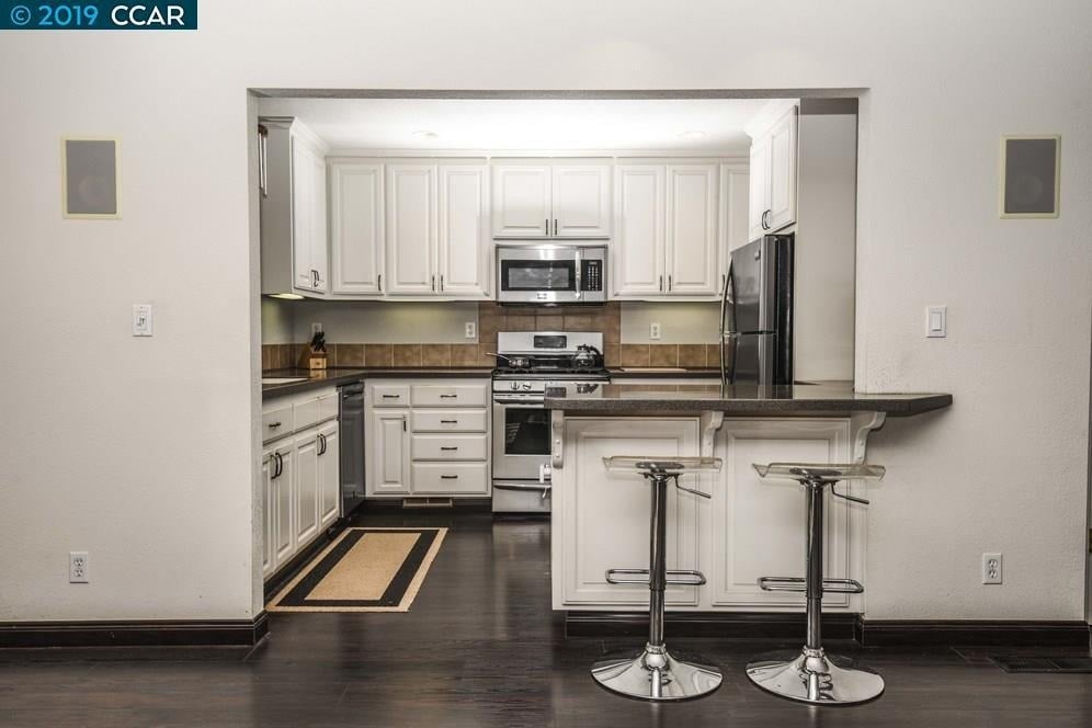 1041 Sheppard Rd 1045
