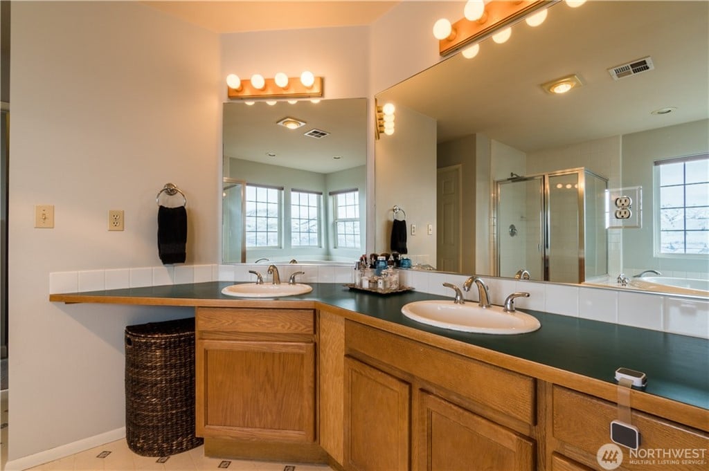 317 Highpoint Place