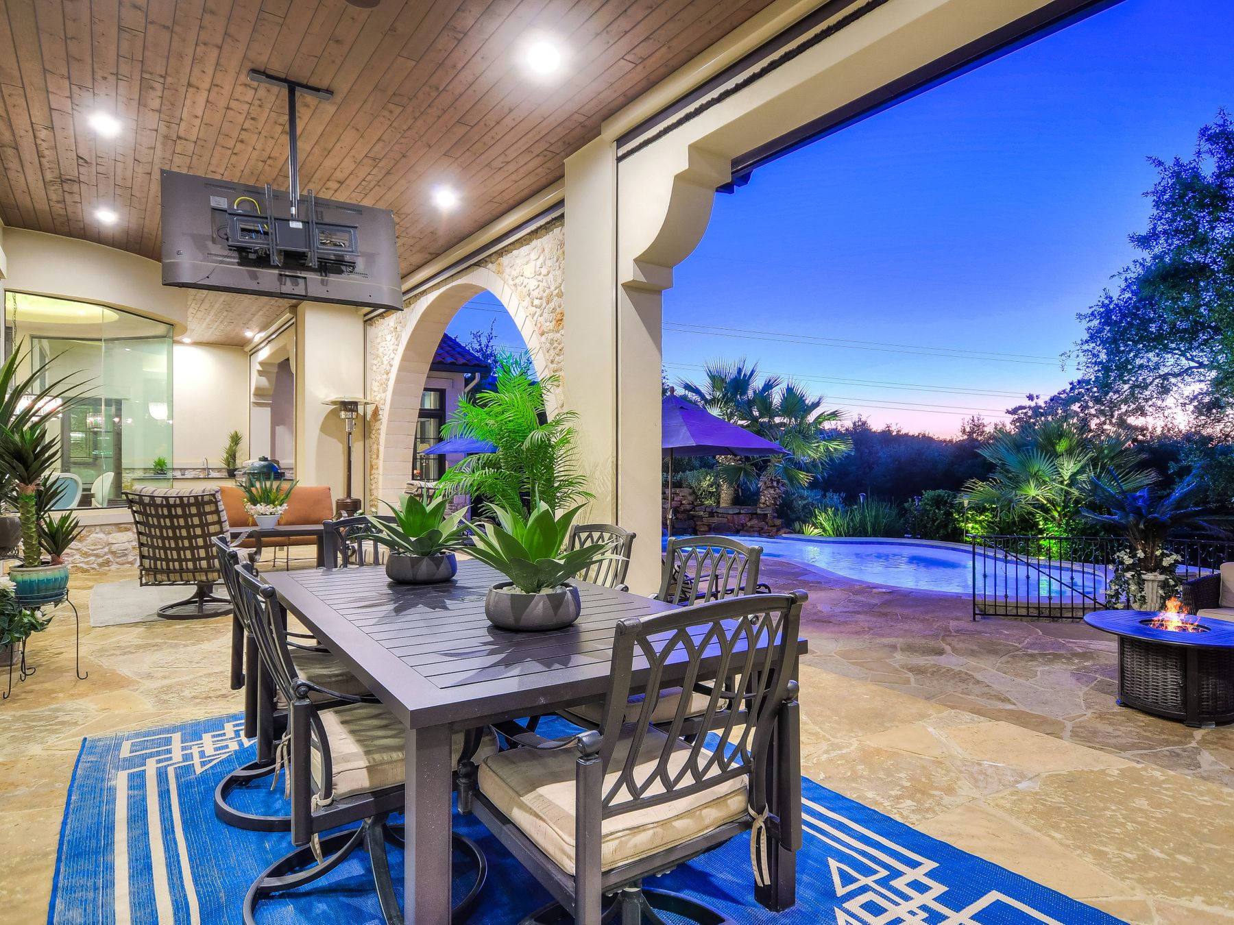 Resort amenities in Seven Oaks