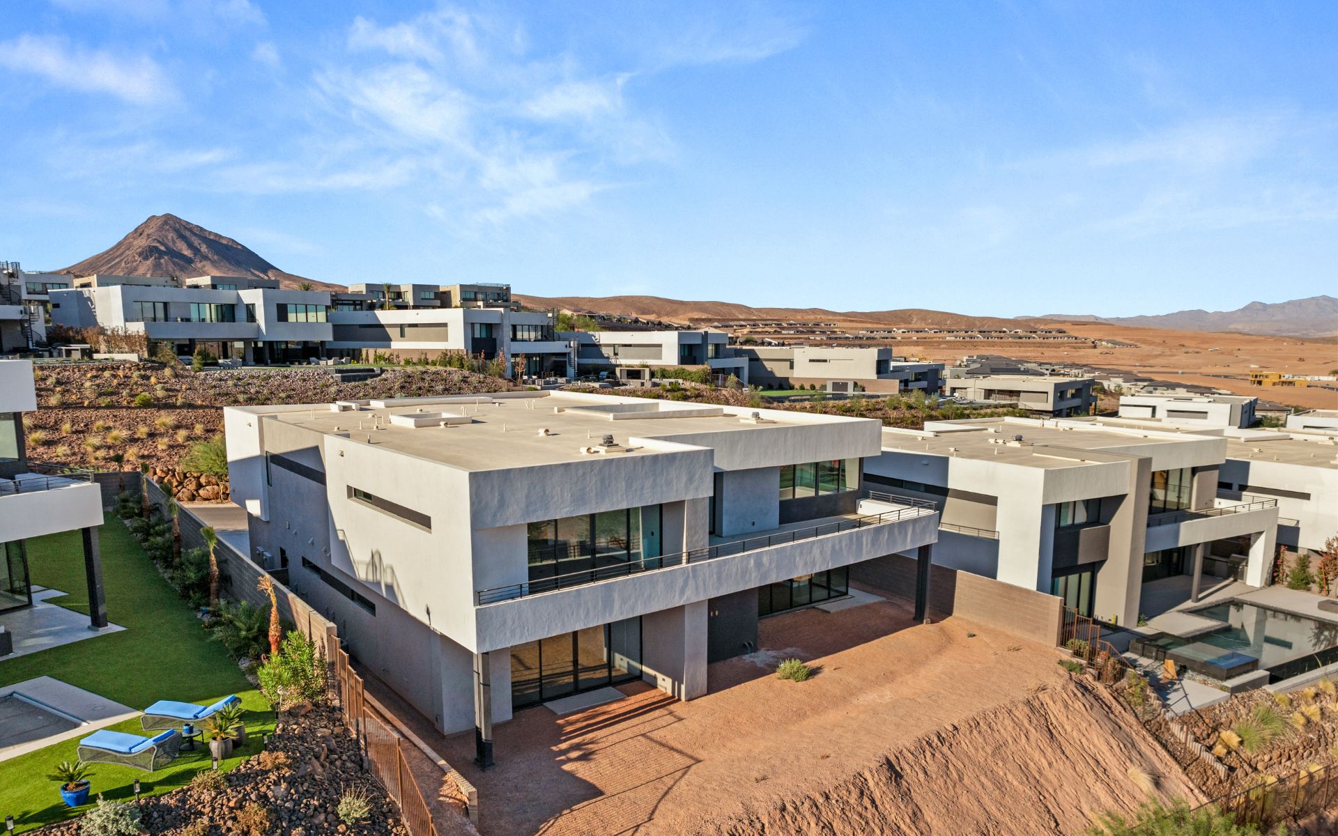 25 Canyon Bay Drive