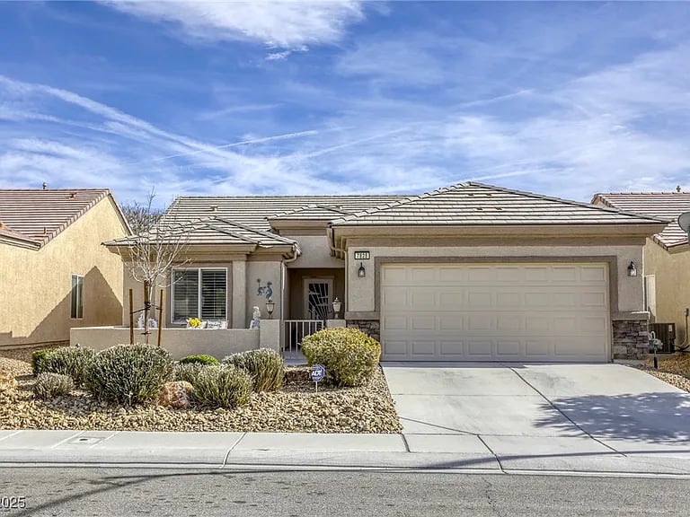 7828 Homing Pigeon St
