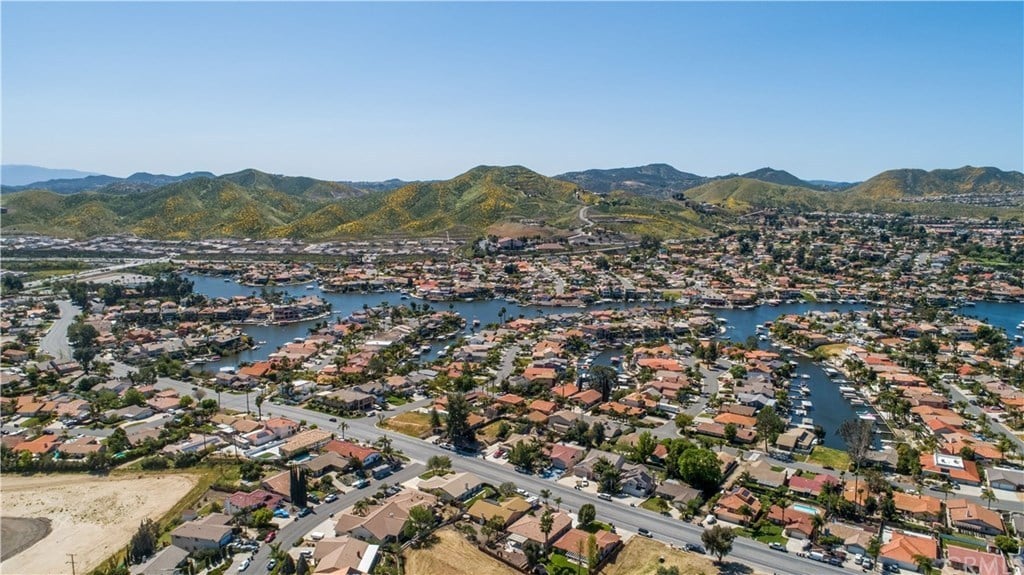 23900 Outrigger Dr