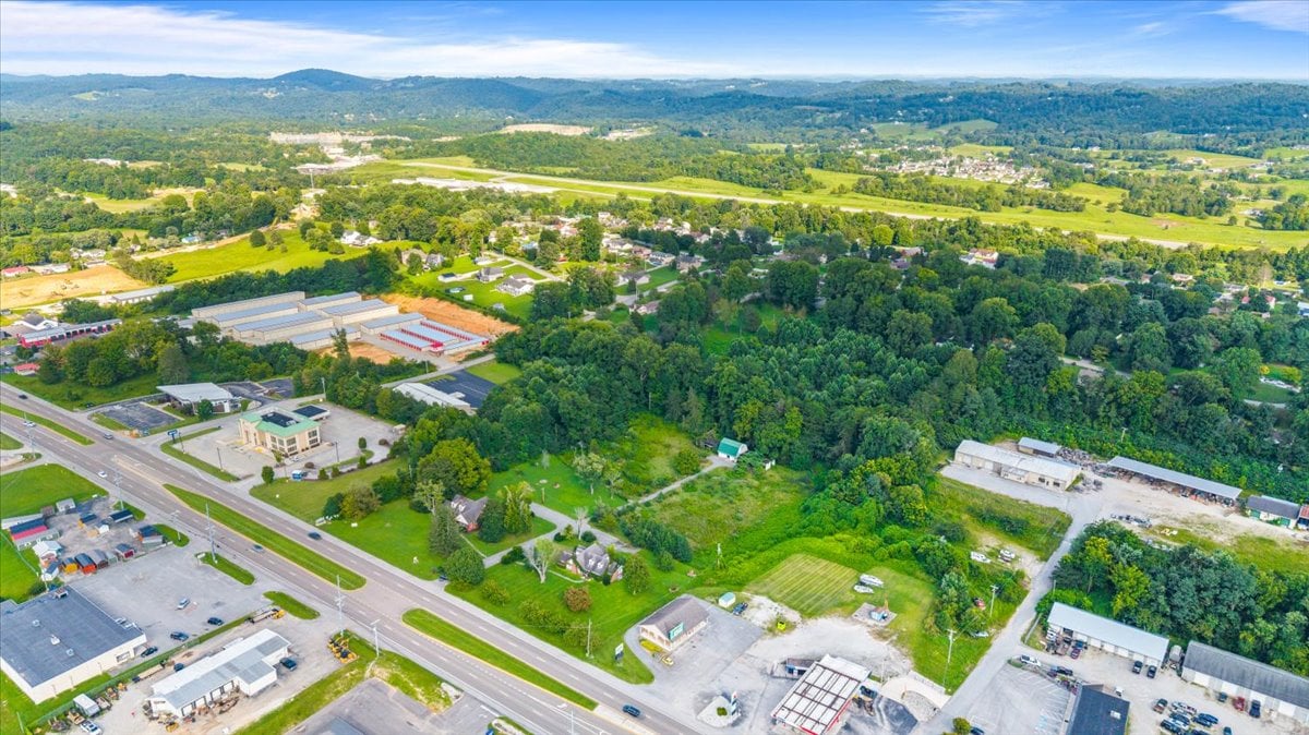 2612 Jacksboro Pike