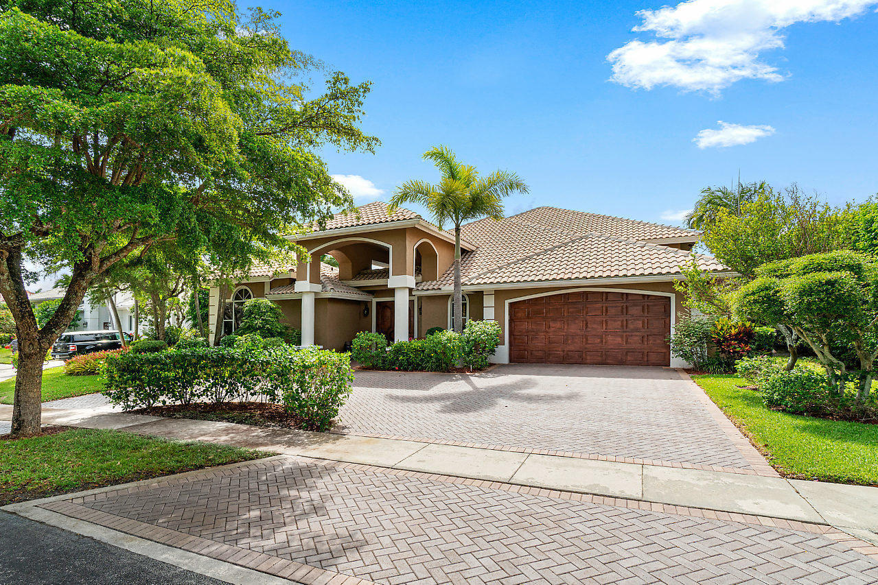 6485 NW 32nd Wy