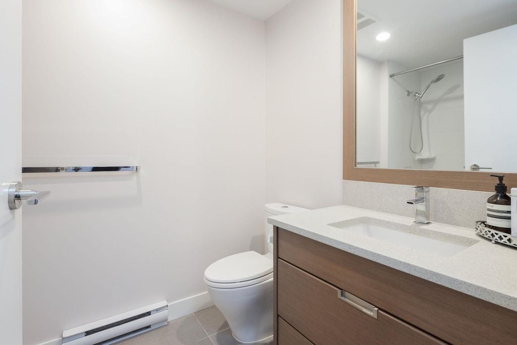 2077 Rosser Ave, #1304