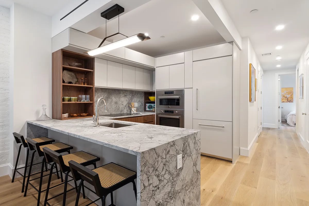 353 6th Avenue #2