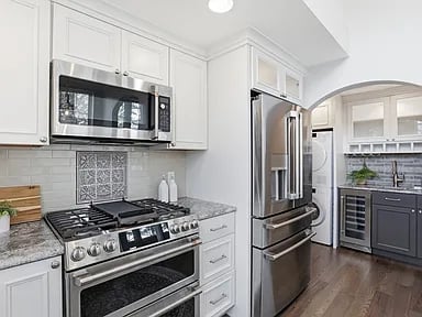 83 Church St APT 15