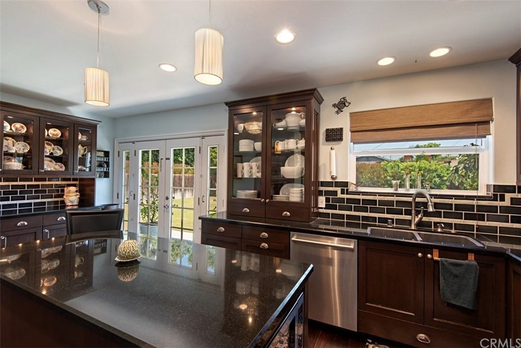 1431 Kenneth Dr
