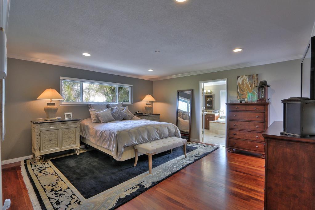 14564 EASTVIEW Dr