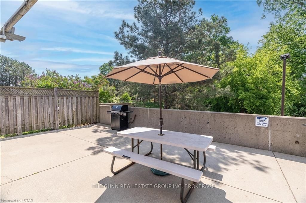 45 Pond Mills Rd 806