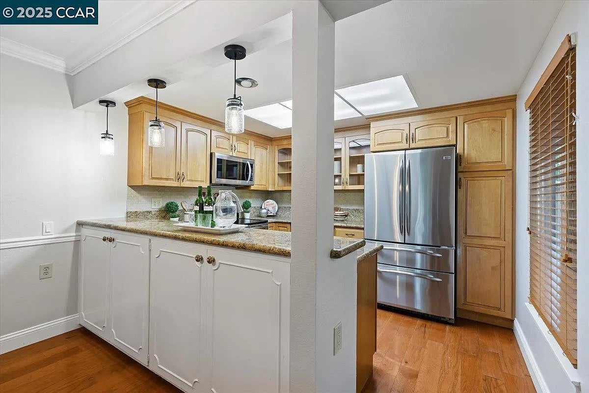 1857 Golden Rain Rd APT 2, Walnut Creek, CA 94595