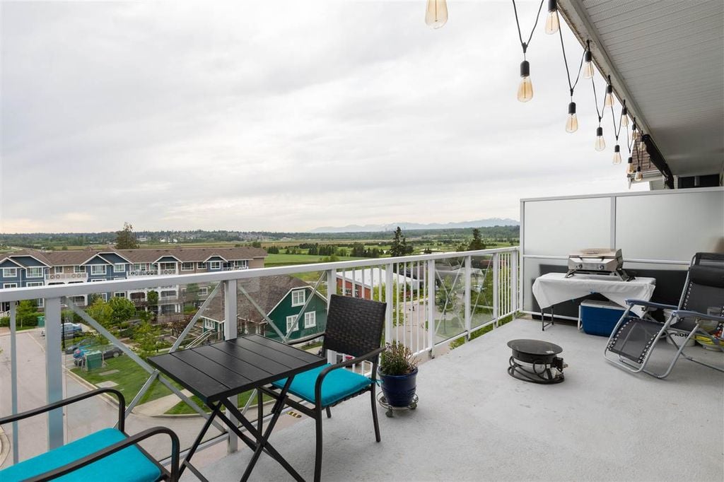 16396 64 Ave, #414