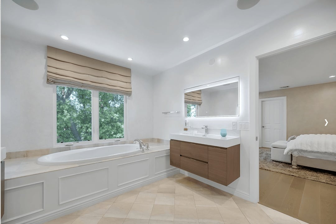 Luxe, Bellagio, 90049