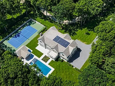 225 Norris Ln