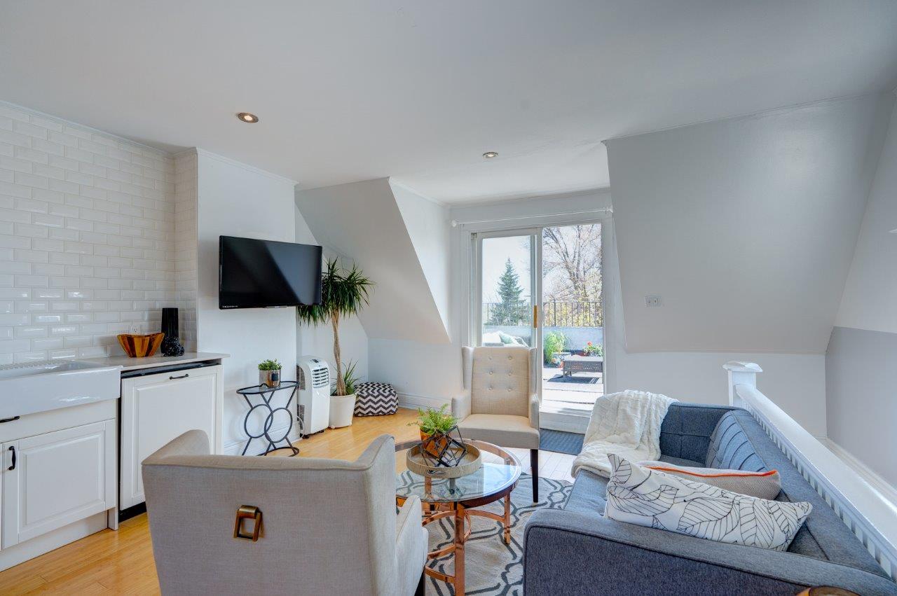 431 Kingston Rd