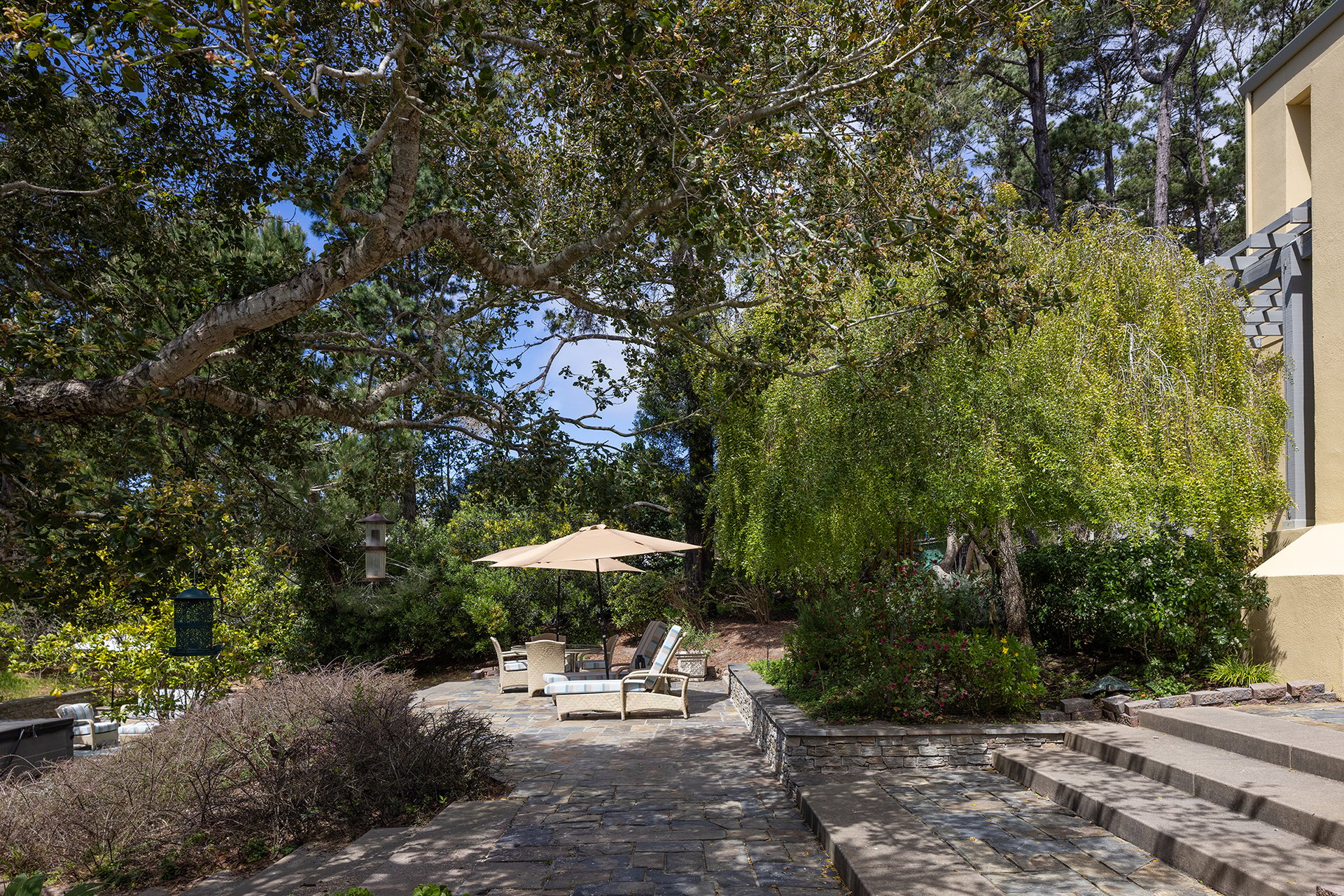 Spacious Pebble Beach Retreat