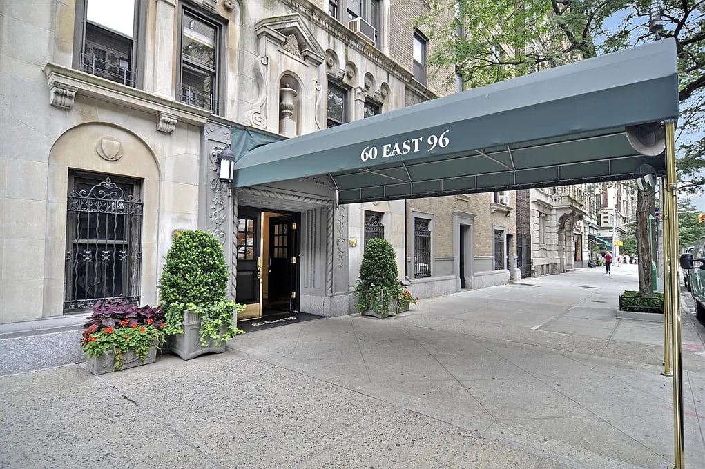 60 East 96th St Unit:	15A