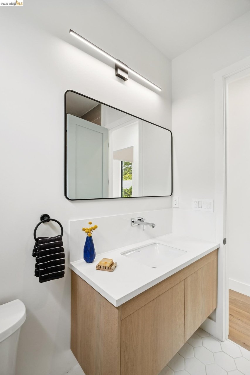 1517 Fairview St, Berkeley