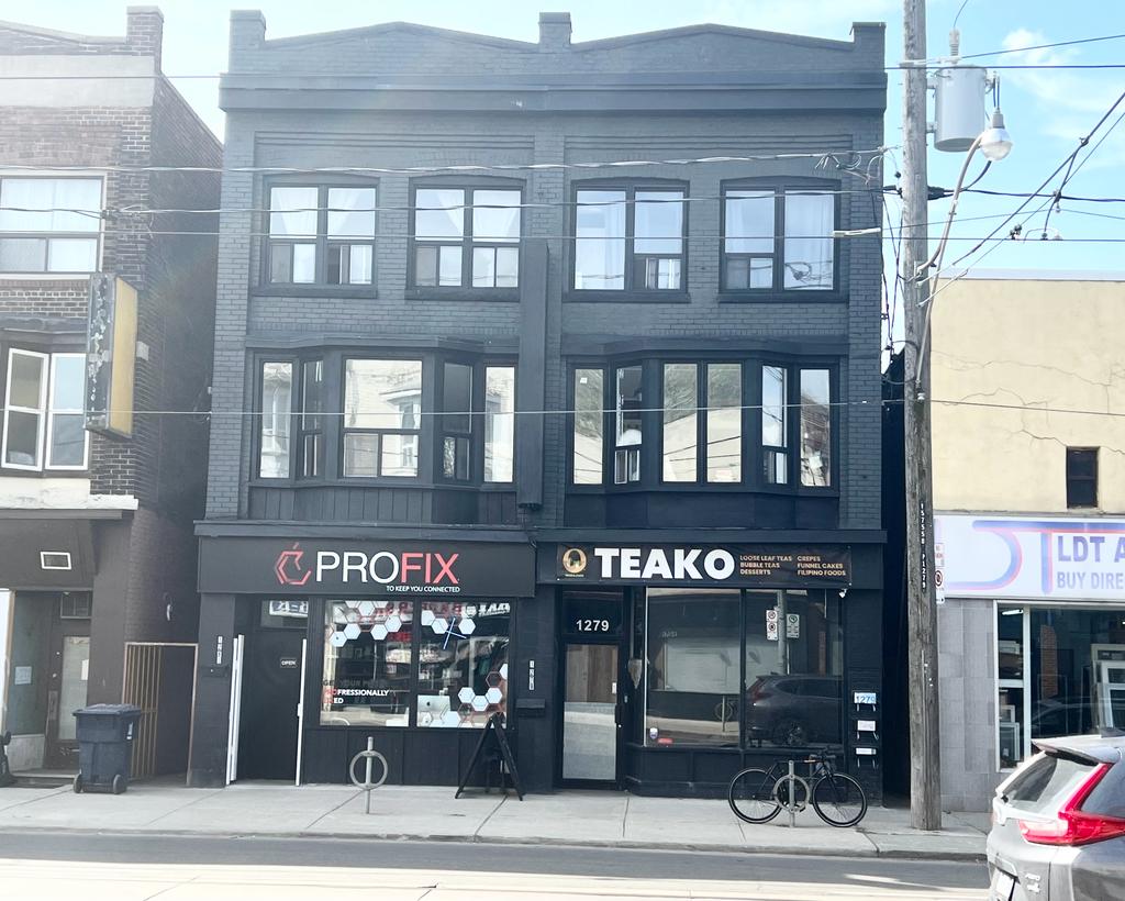 1279-1281 Gerrard Street E