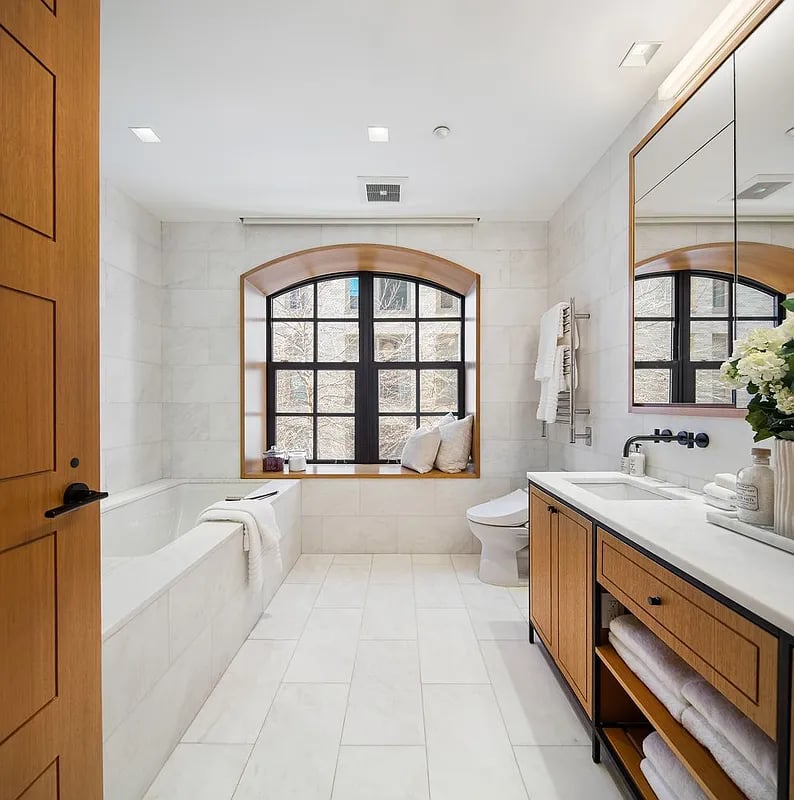 36 Bleecker Street, 3D