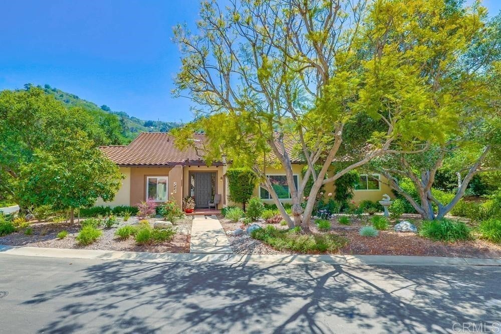 1861 Fox Bridge Ct