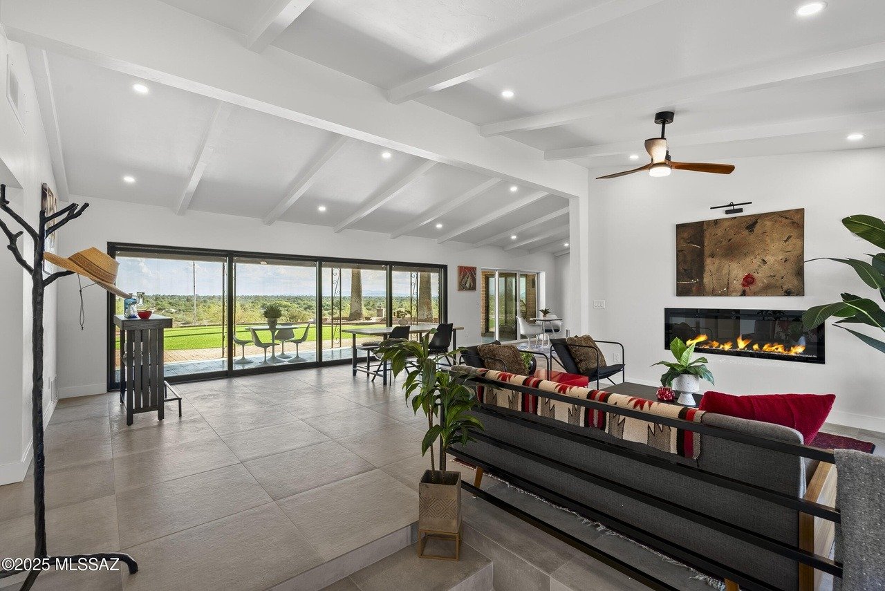 5240 E River House Rd