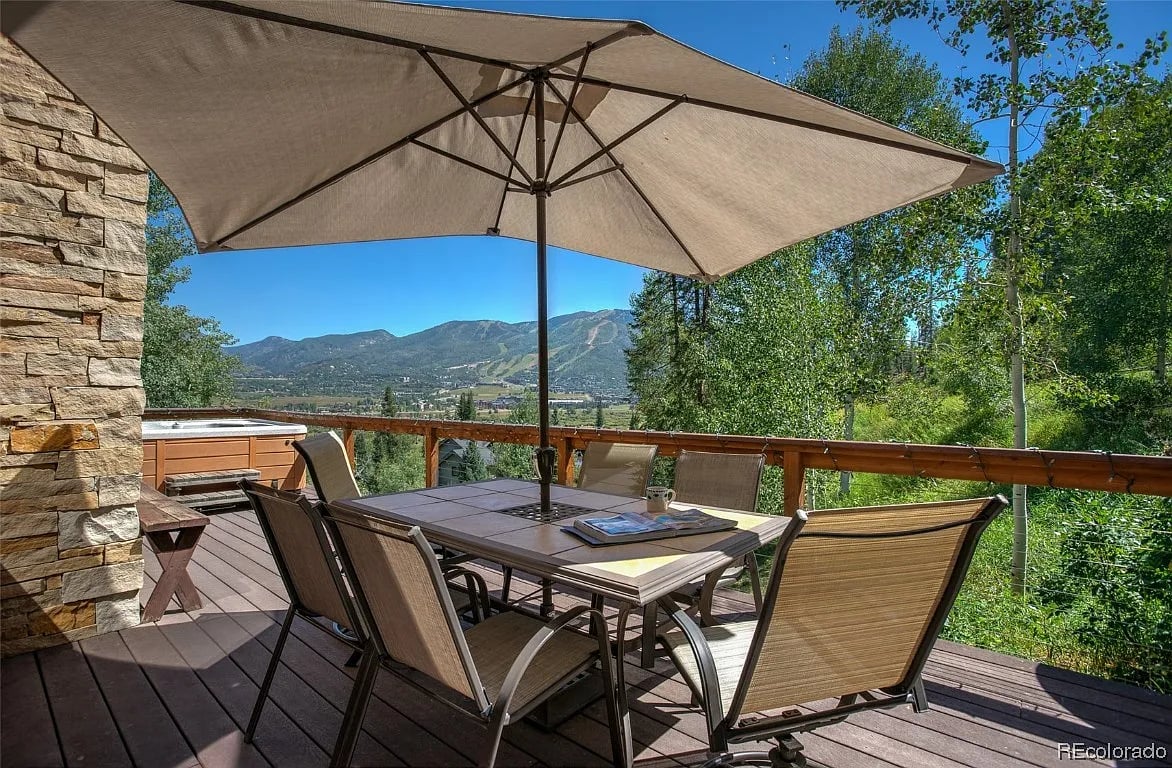 36898 Tree Haus Dr