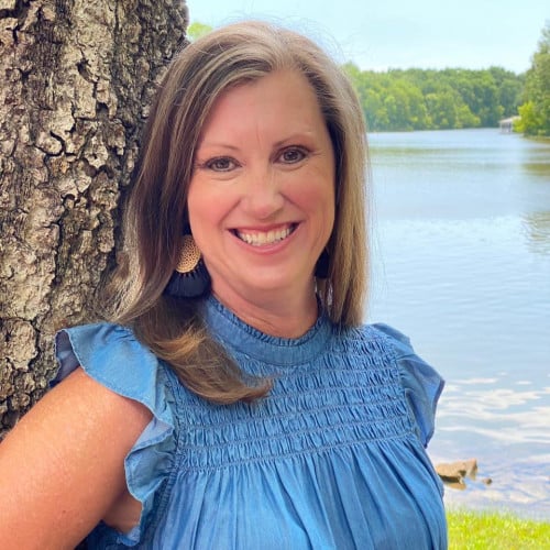 Angela Hudgins Littleton, NC Real Estate Agent Headshot