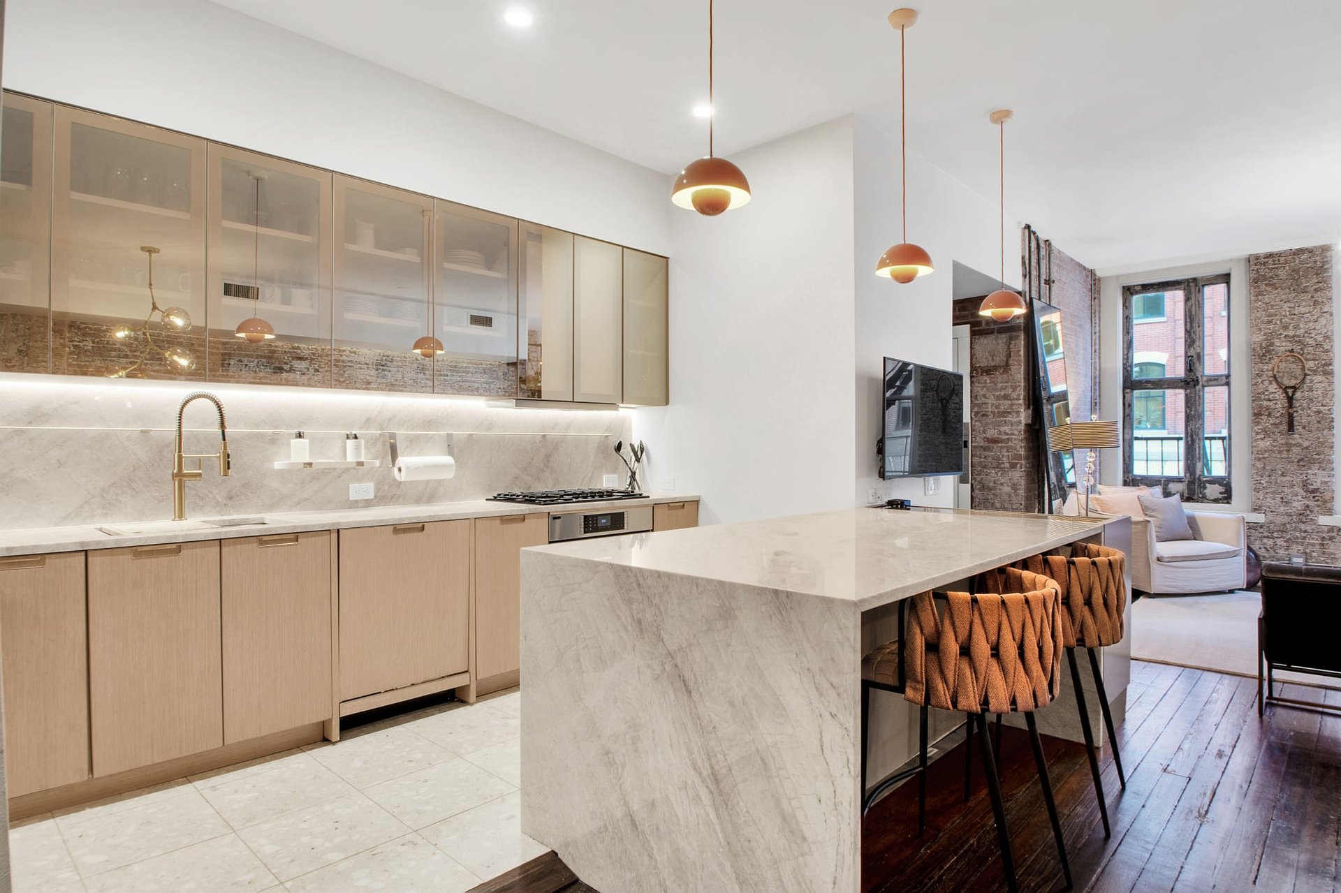 399 Washington Street, 4