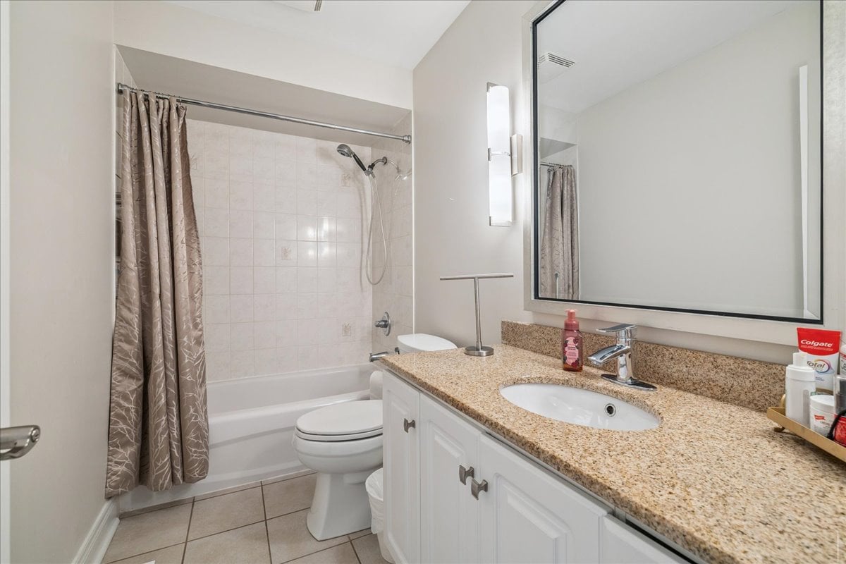 2509 Armour Crescent