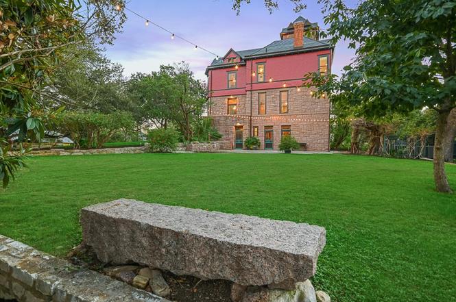 400 Academy Dr