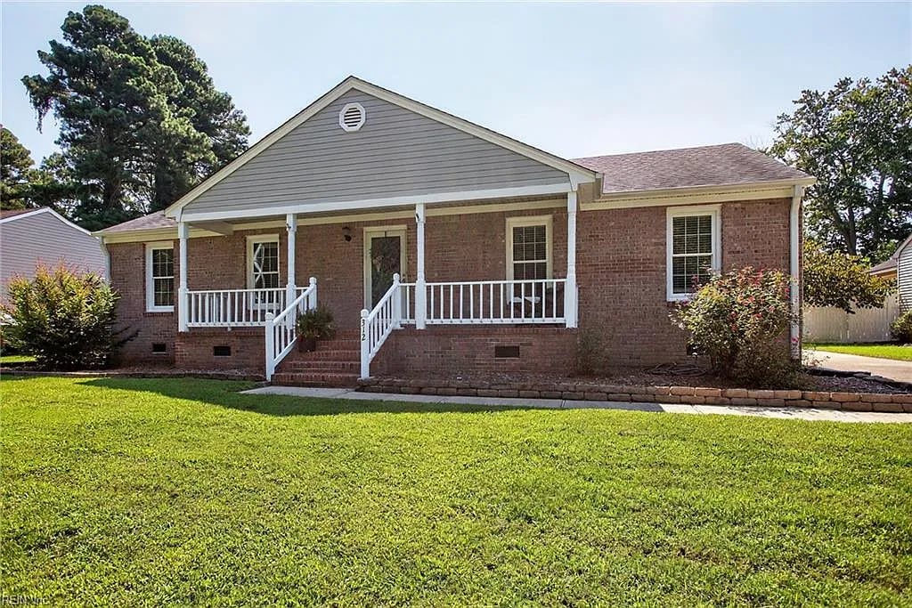 312 Shore Dr