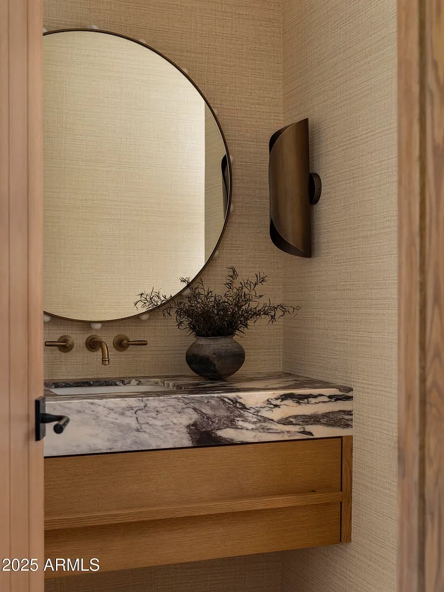 8631 N AVENIDA DEL SOL