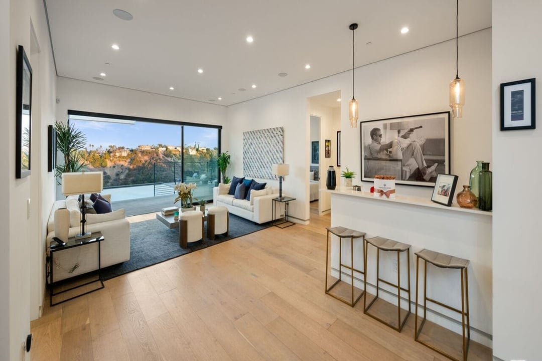 Aurelian Crest, Linda Flora Dr, 90049