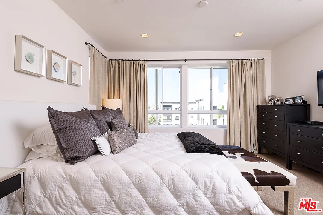 12875 Runway Rd, Apt 5