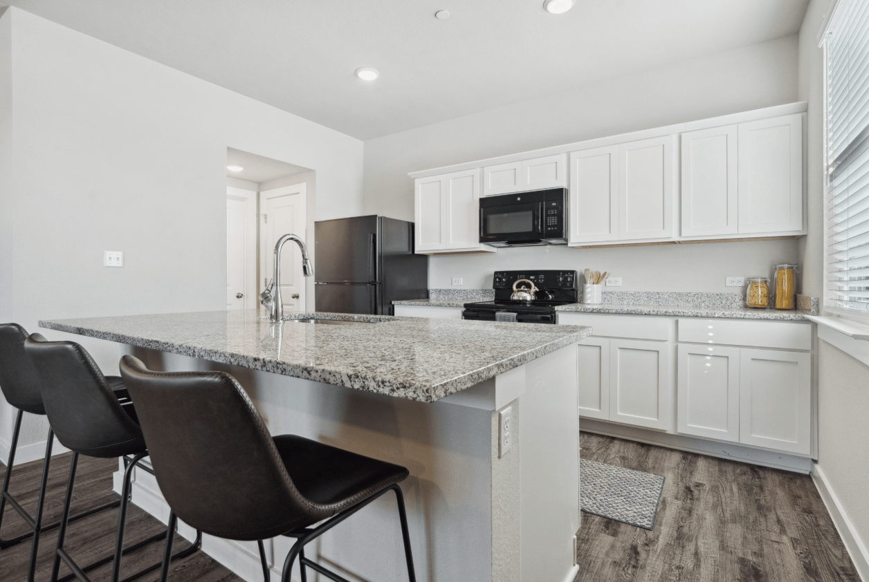  No rent until January 2026!