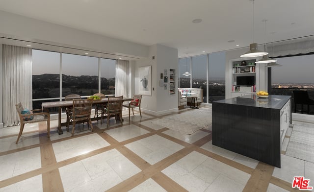 1200 Club View Dr #14N