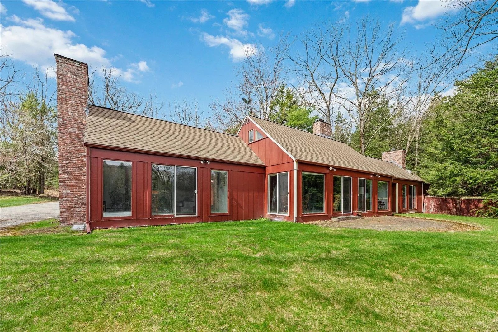 82 Parsons Rd