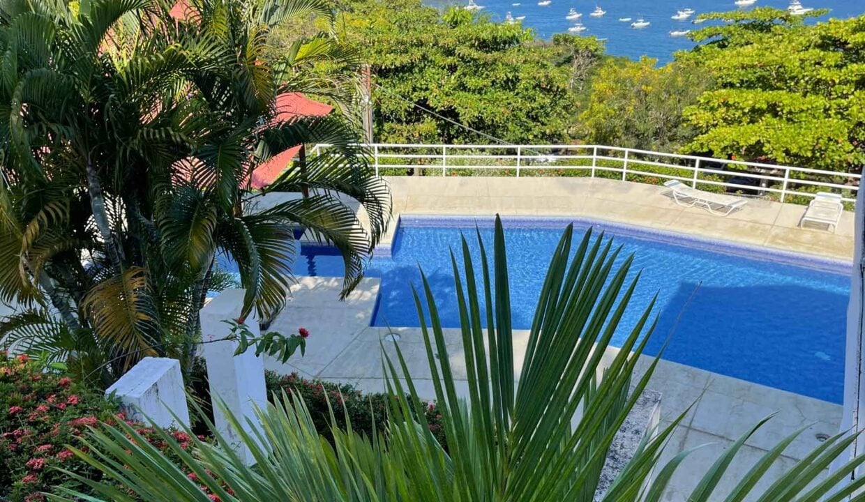 Private terraced garden