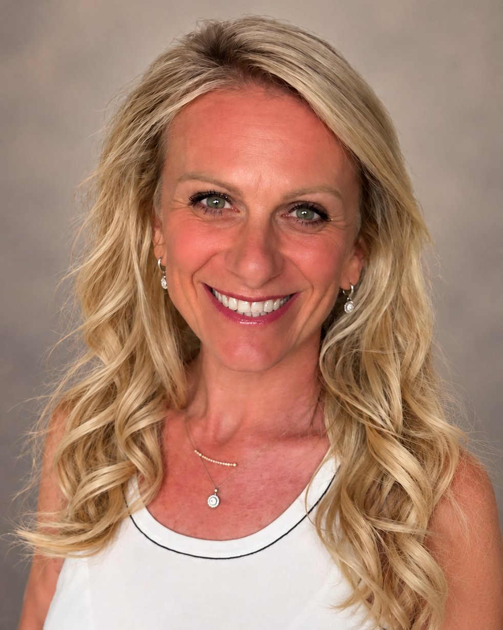 Irena Hazan, real estate agent