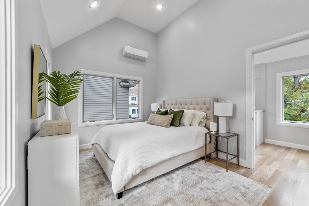 90 Holworthy St Cambridge, MA 02138