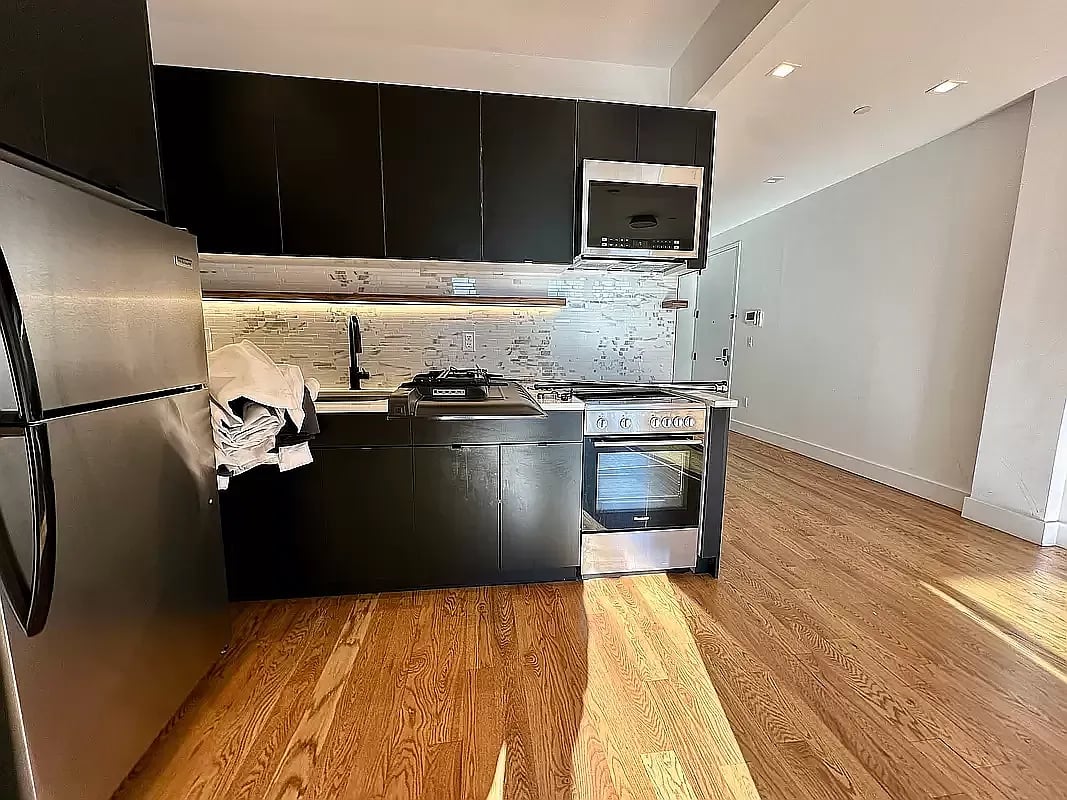 1516 Fulton Street 3C