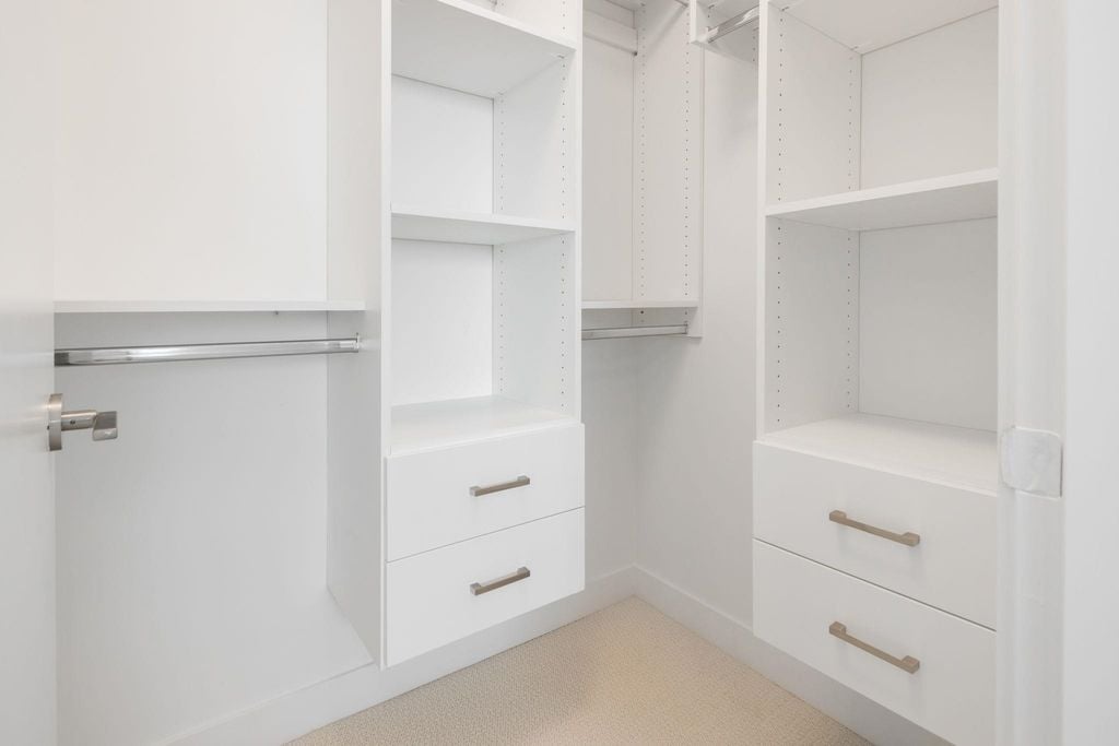 7638 Cambie St, #307