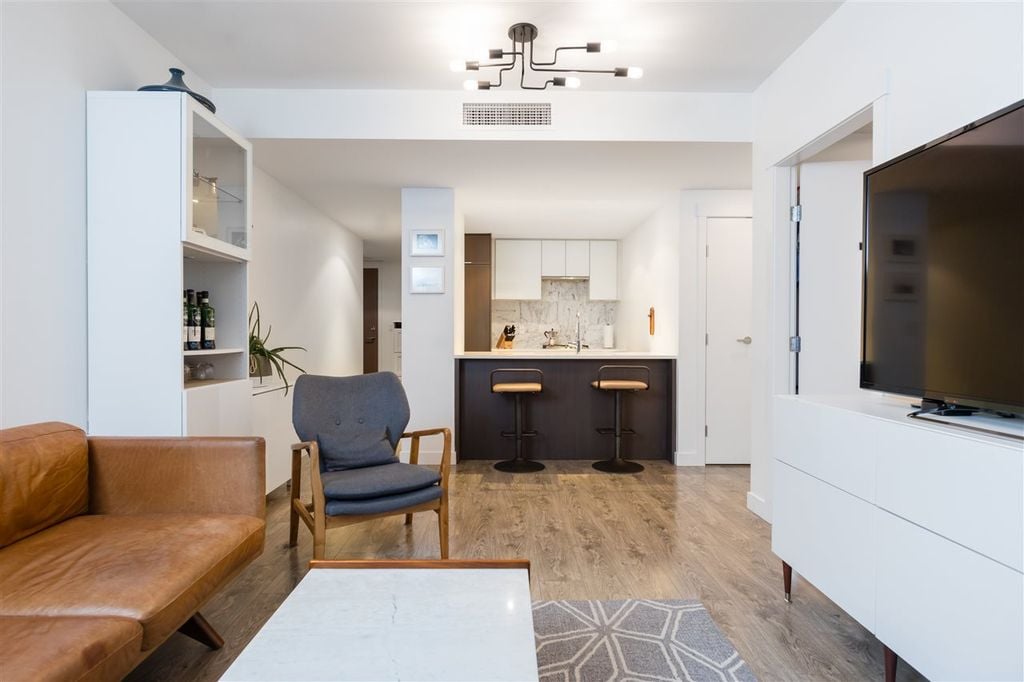 110 Switchmen St, #902